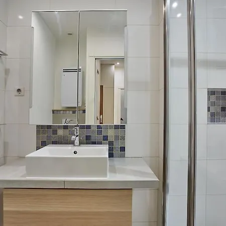 Rent A - Alma Apartment *