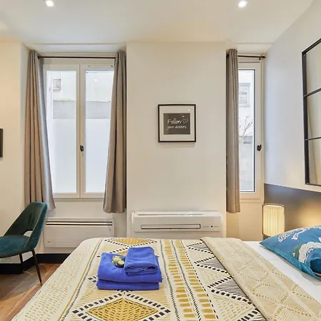 Rent A - Alma Apartment Paris